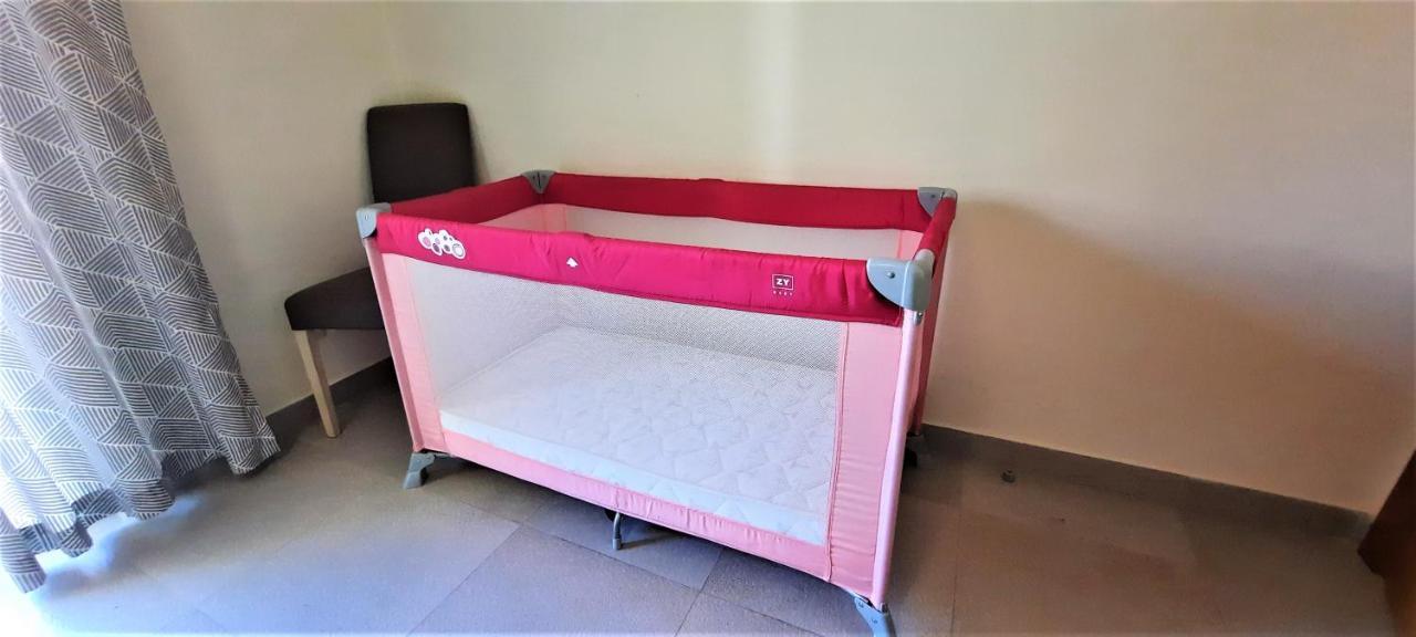 Apartamentos Patio Da Aldeia Armacao de Pera Luaran gambar