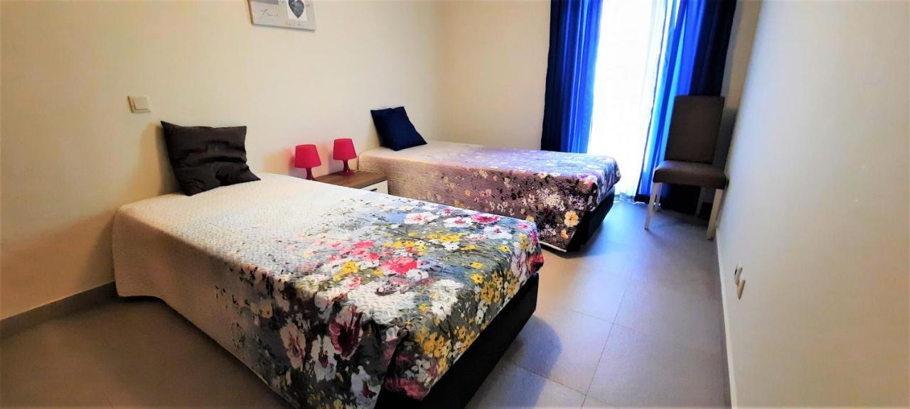 Apartamentos Patio Da Aldeia Armacao de Pera Luaran gambar