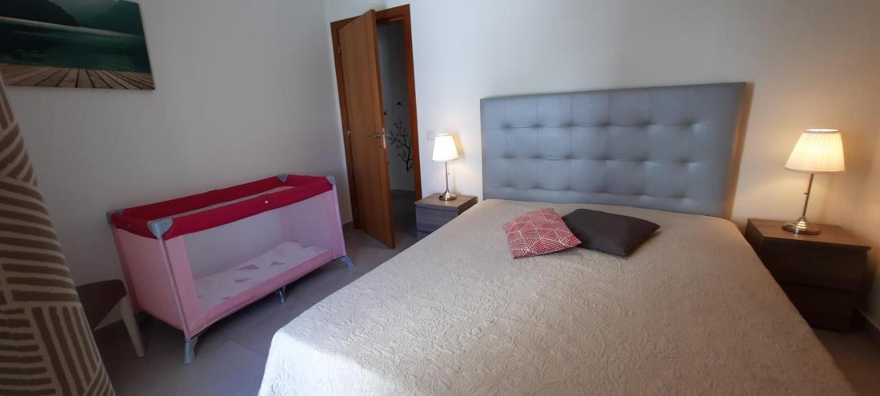Apartamentos Patio Da Aldeia Armacao de Pera Luaran gambar