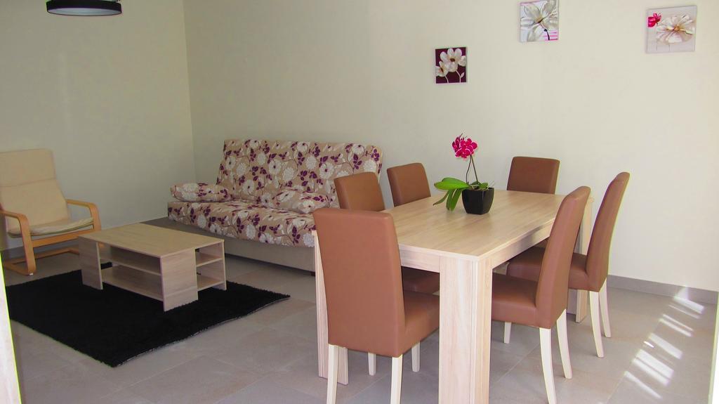 Apartamentos Patio Da Aldeia Armacao de Pera Luaran gambar