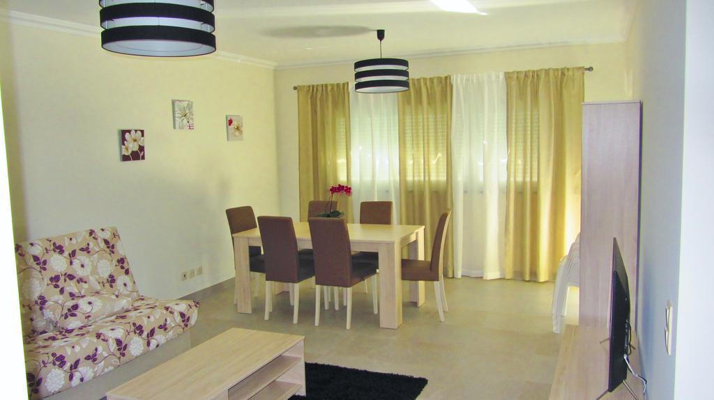 Apartamentos Patio Da Aldeia Armacao de Pera Luaran gambar