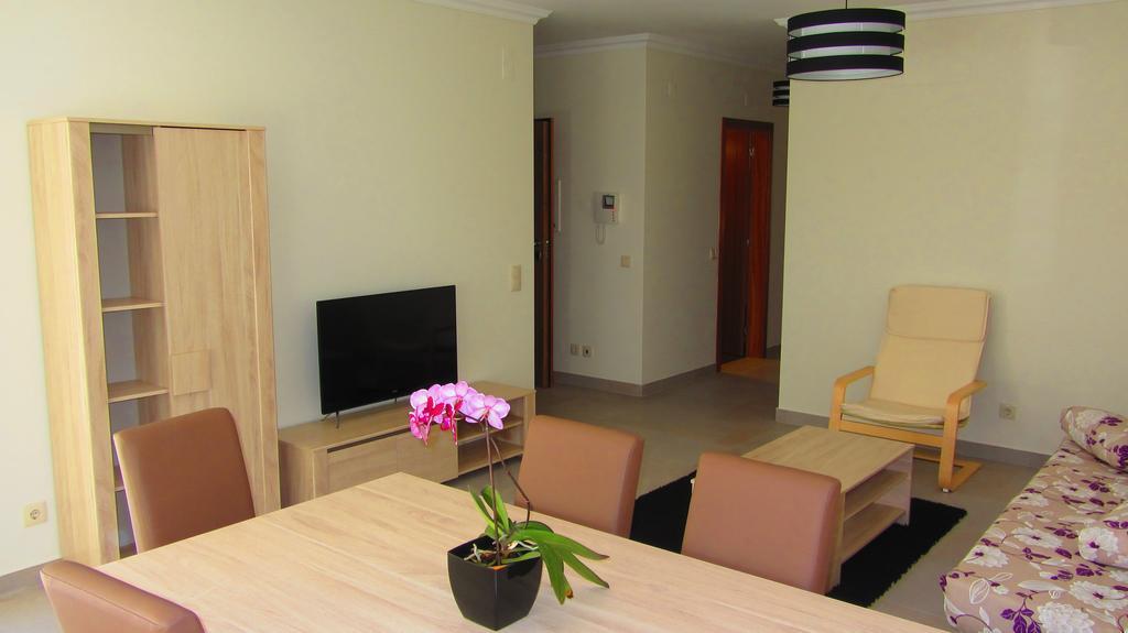 Apartamentos Patio Da Aldeia Armacao de Pera Luaran gambar
