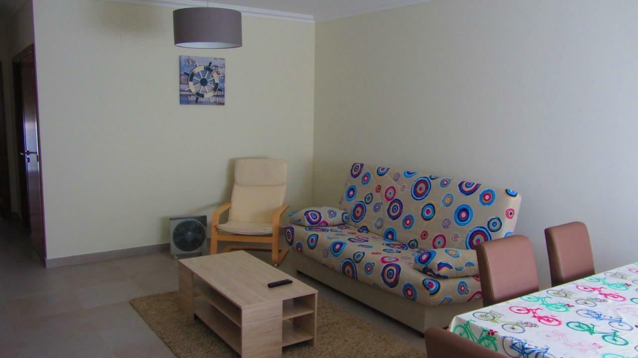Apartamentos Patio Da Aldeia Armacao de Pera Luaran gambar