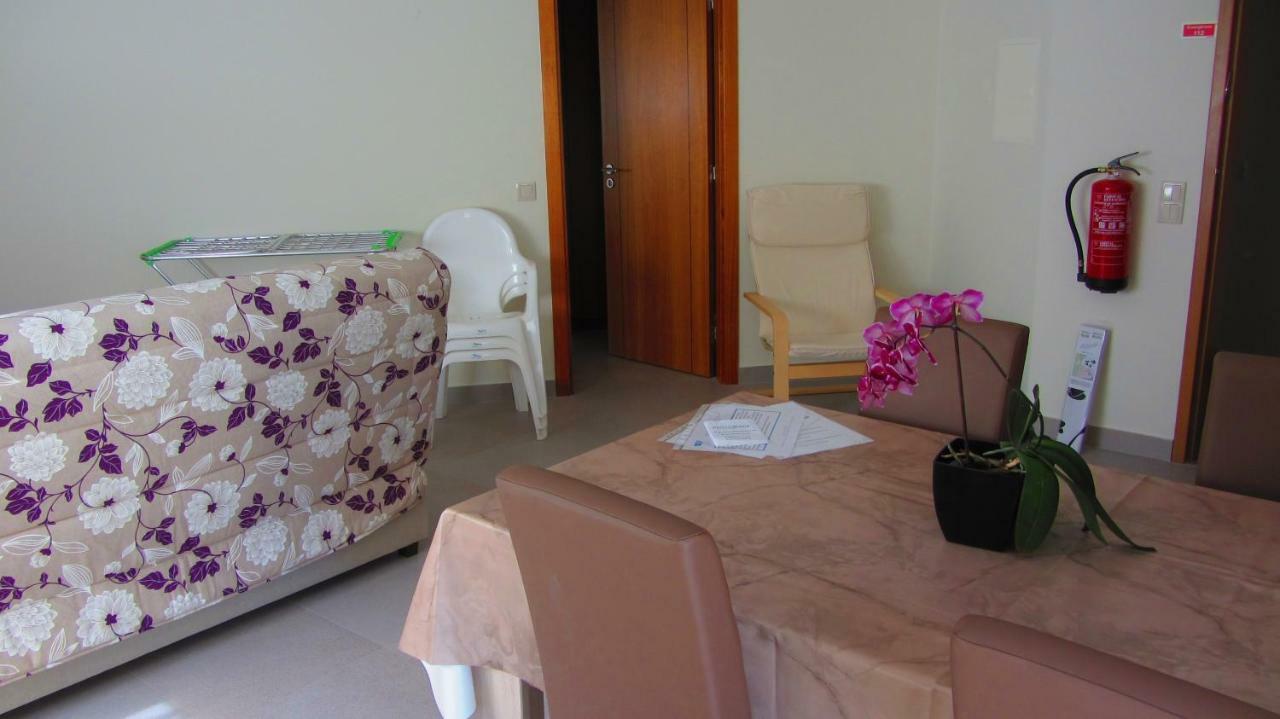 Apartamentos Patio Da Aldeia Armacao de Pera Luaran gambar